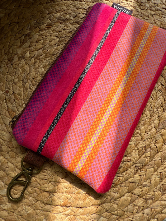 Estuche de Felpa "Diseño de Autor" - Edición Limitada