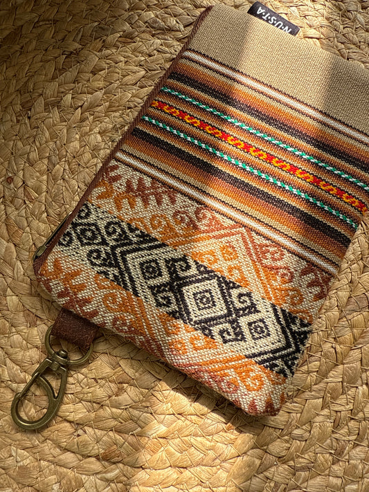 Estuche Qala 19 x 13,5 cm aprox