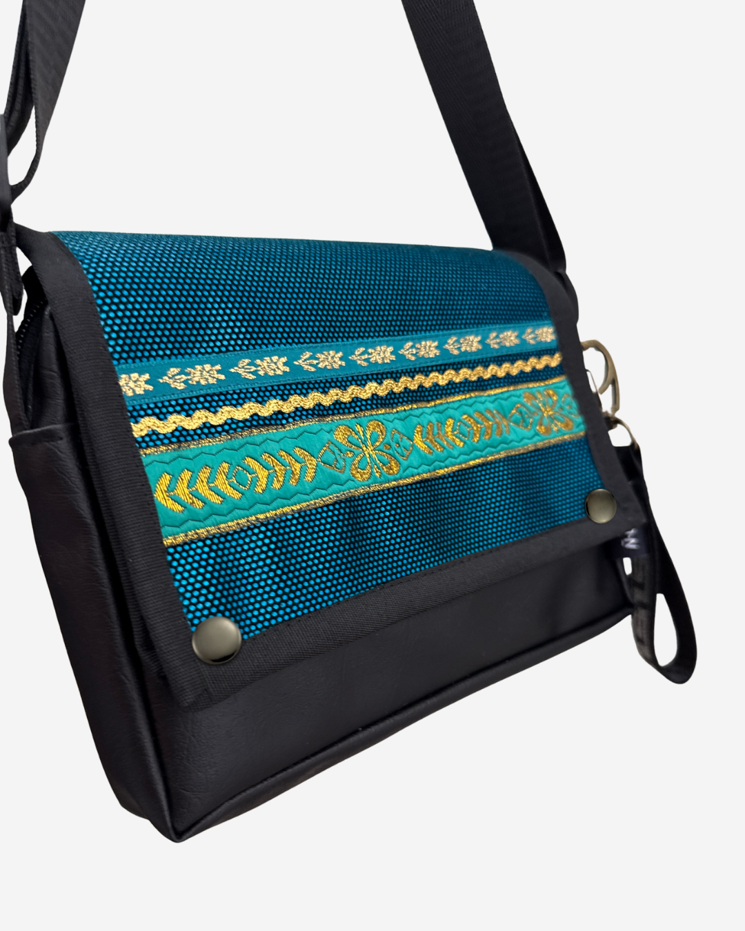 CARTERA BANDOLERA BIOCUERO | PHAXSI ESMERALDA